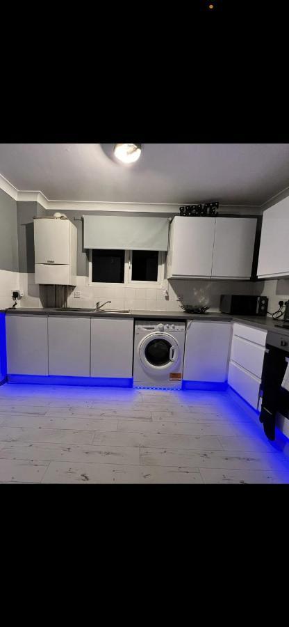 Lovely, Two Bedroom Apartment Central Location London Exterior photo